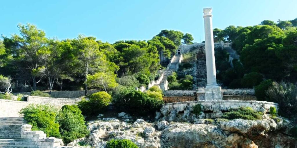 Leuca scalinata e cascata monumentale